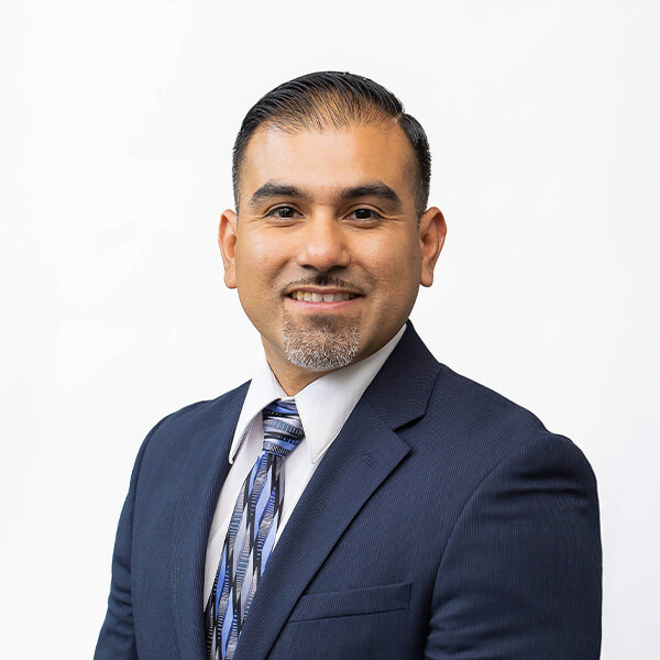 Headshot of Henry Pena