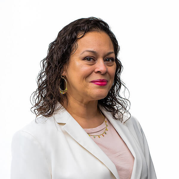 Headshot of Laura Casas
