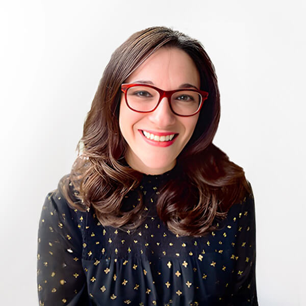 Headshot of Lauren Bowers
